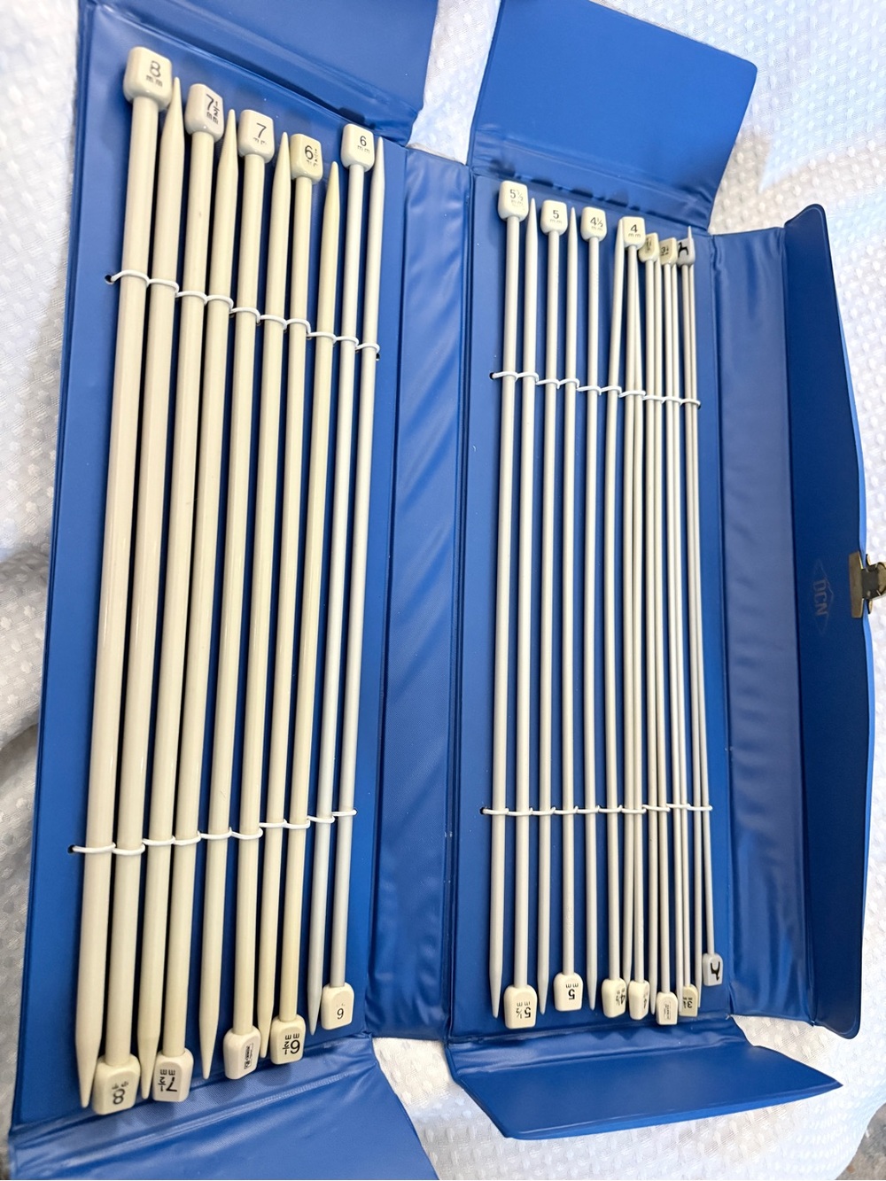 Blue Case Set of White Knitting Needles